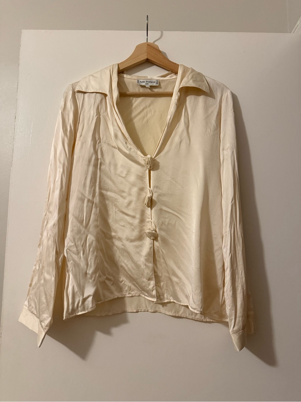Vintage Anne Fontaine cream silk blouse with silk rose front buttons